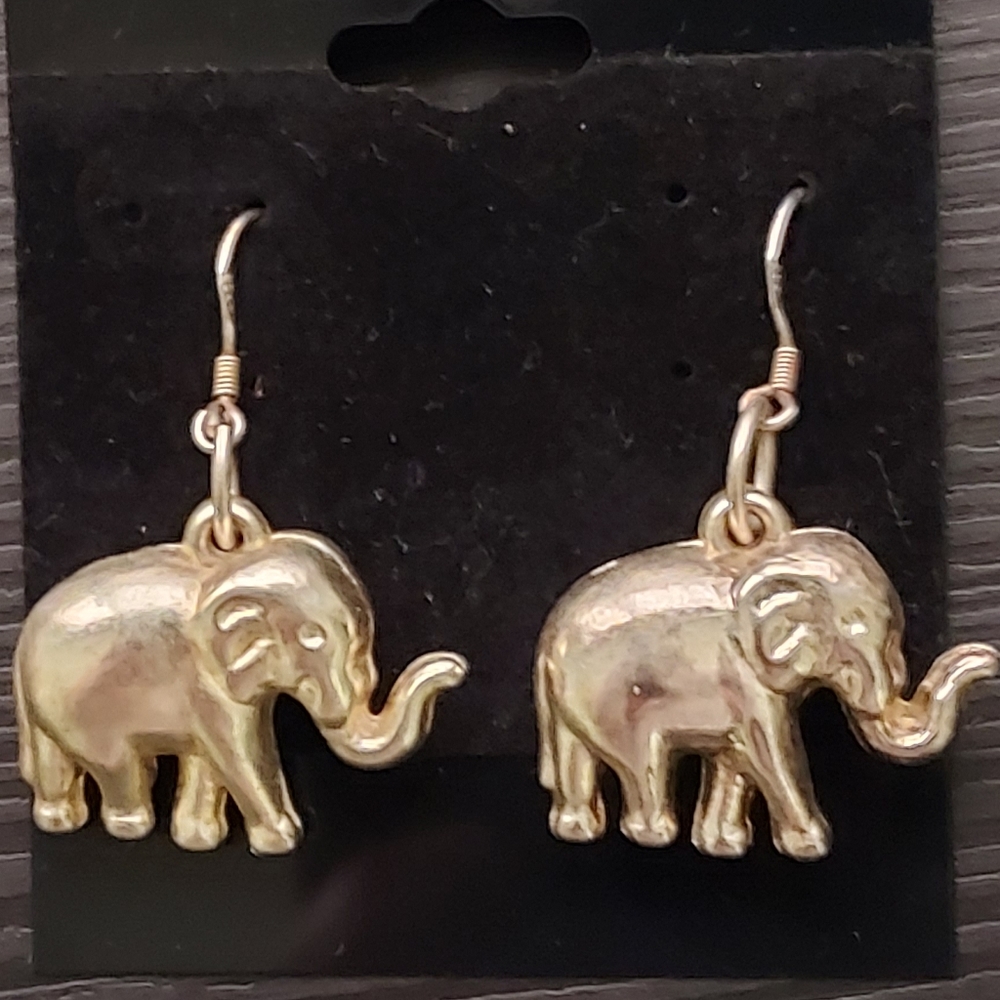 elephant shaped silver earings